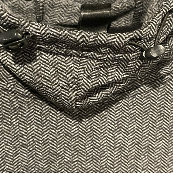 Mondetta Performance + Luxury Herringbone Hoodie Size SP, Pullover, long sleeves - Picture 14 of 15